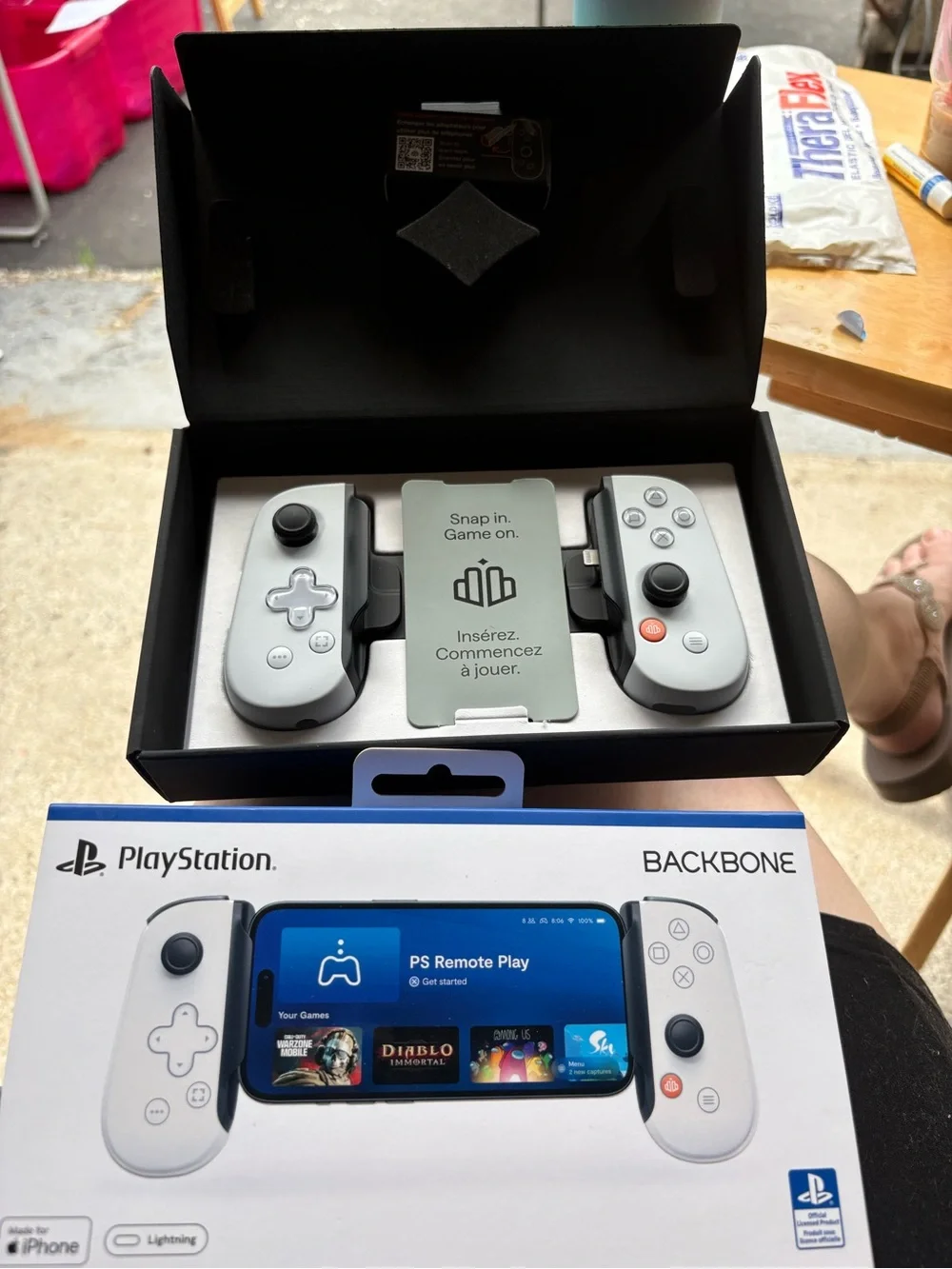 Sony Backbone PlayStation Lightning Mobile Controller - White